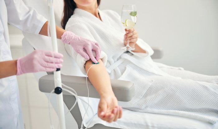 Beneficios de la terapia intravenosa de vitaminas, minerales y aminoácidos